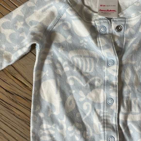 Hanna Andersson Whale Blue White Onesie - Picture 3 of 5